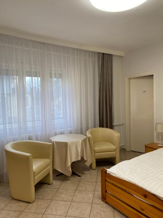 Part Cafe Residence Dunakeszi Dış mekan fotoğraf