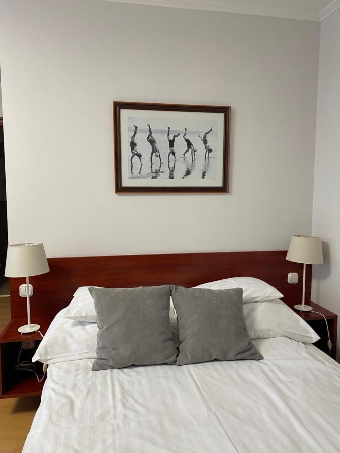 Part Cafe Residence Dunakeszi Dış mekan fotoğraf