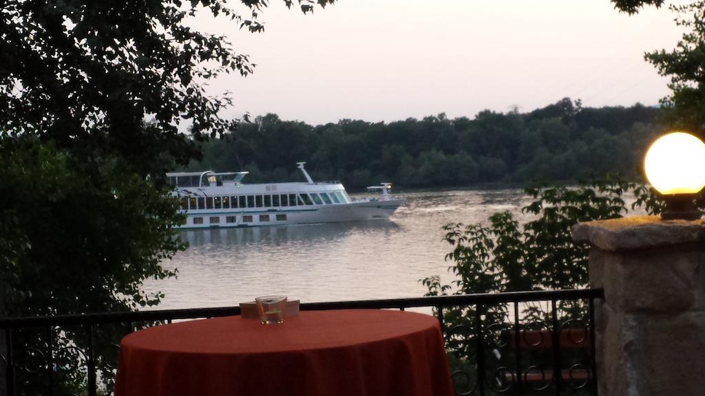 Part Cafe Residence Dunakeszi Dış mekan fotoğraf