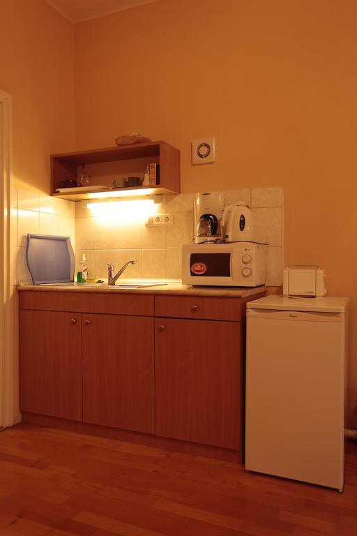 Part Cafe Residence Dunakeszi Oda fotoğraf