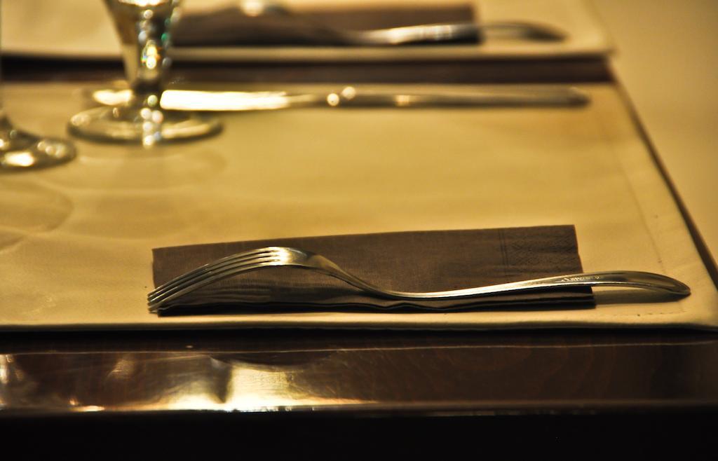 Part Cafe Residence Dunakeszi Dış mekan fotoğraf